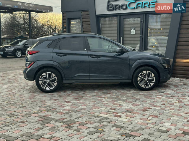 Сірий Хендай Kona Electric, об'ємом двигуна 0 л та пробігом 48 тис. км за 17500 $, фото 46 на Automoto.ua