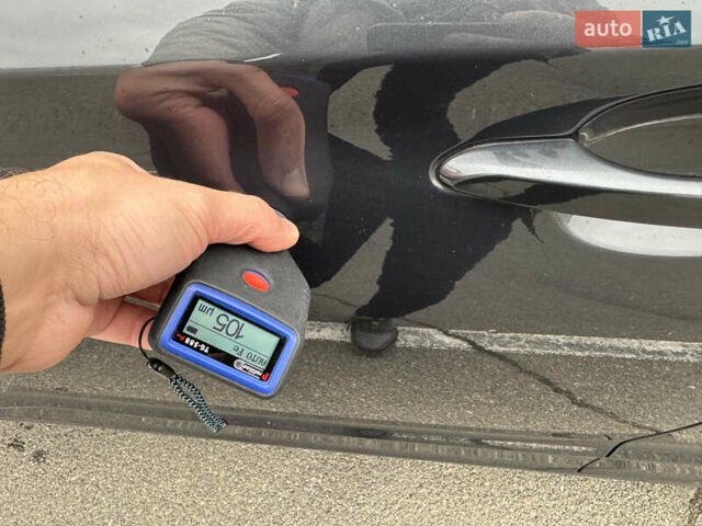 Серый Хендай Kona Electric, объемом двигателя 0 л и пробегом 50 тыс. км за 18500 $, фото 53 на Automoto.ua