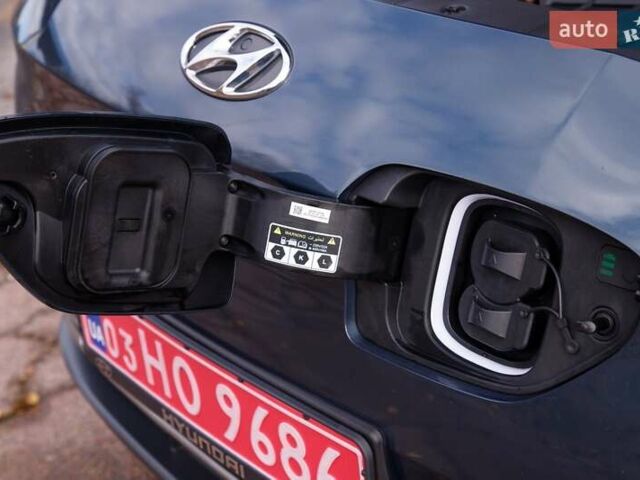Серый Хендай Kona Electric, объемом двигателя 0 л и пробегом 46 тыс. км за 17950 $, фото 29 на Automoto.ua