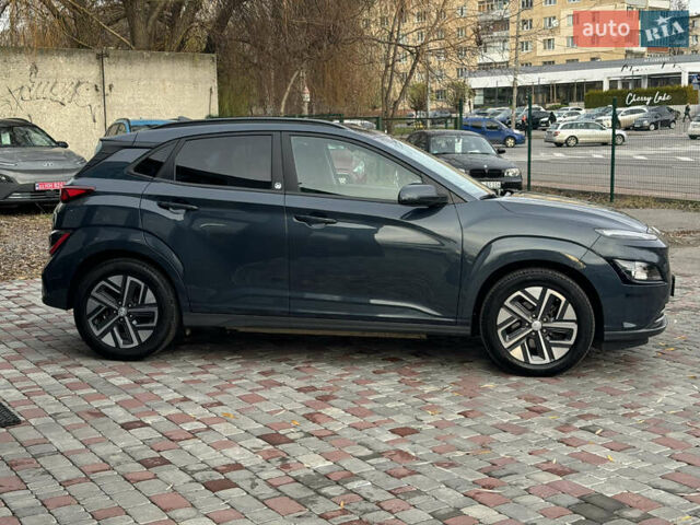Сірий Хендай Kona Electric, об'ємом двигуна 0 л та пробігом 48 тис. км за 17500 $, фото 11 на Automoto.ua