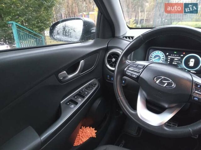 Сірий Хендай Kona Electric, об'ємом двигуна 0 л та пробігом 59 тис. км за 16890 $, фото 50 на Automoto.ua