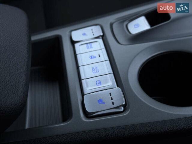 Сірий Хендай Kona Electric, об'ємом двигуна 0 л та пробігом 55 тис. км за 18500 $, фото 5 на Automoto.ua