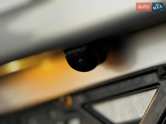 Серый Хендай Kona Electric, объемом двигателя 0 л и пробегом 80 тыс. км за 20700 $, фото 24 на Automoto.ua