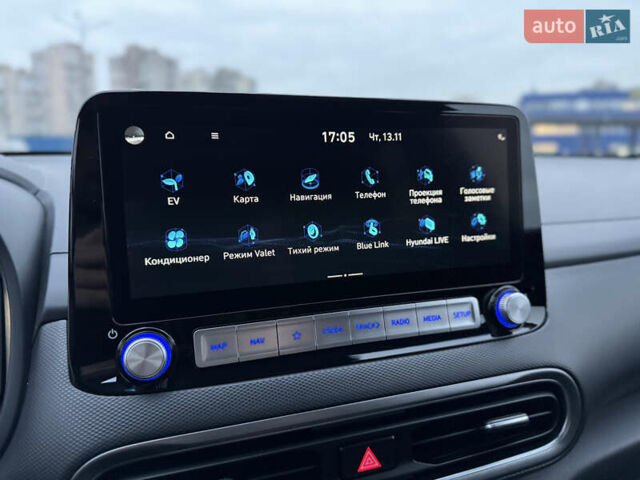 Сірий Хендай Kona Electric, об'ємом двигуна 0 л та пробігом 55 тис. км за 18500 $, фото 30 на Automoto.ua