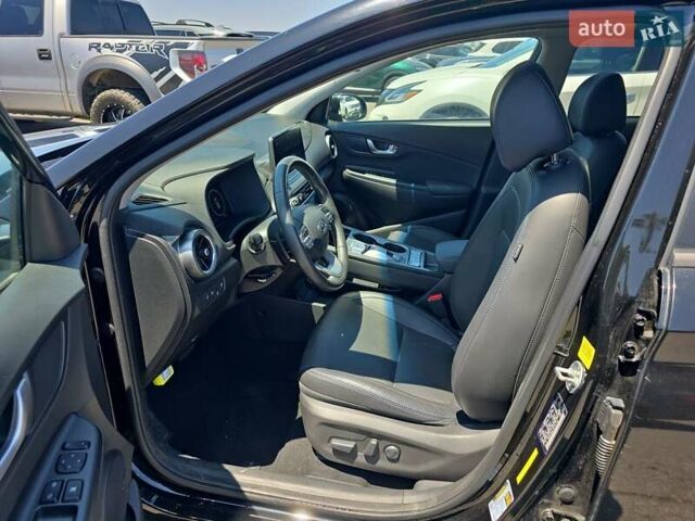 Серый Хендай Kona Electric, объемом двигателя 0 л и пробегом 31 тыс. км за 15000 $, фото 10 на Automoto.ua