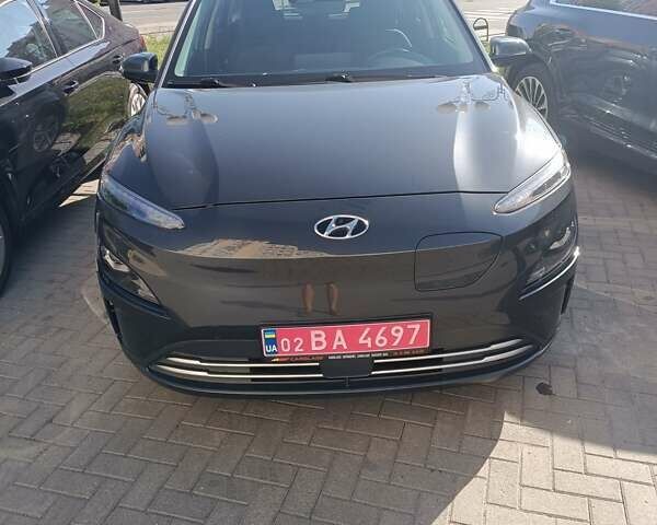 Серый Хендай Kona Electric, объемом двигателя 0 л и пробегом 62 тыс. км за 21200 $, фото 7 на Automoto.ua