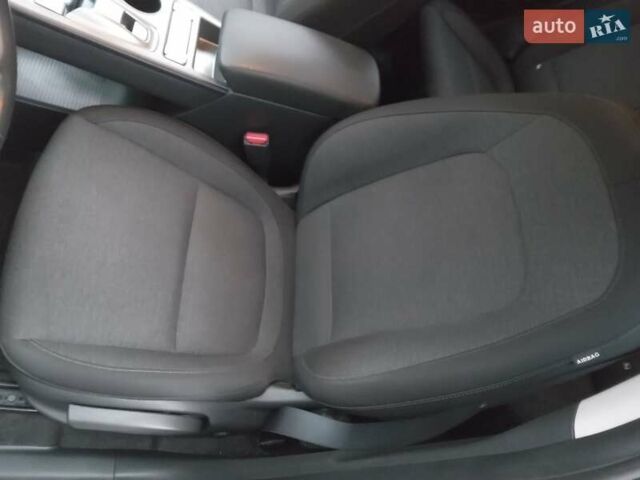 Сірий Хендай Kona Electric, об'ємом двигуна 0 л та пробігом 59 тис. км за 16890 $, фото 40 на Automoto.ua