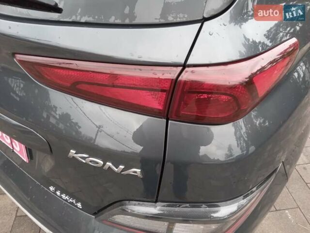 Сірий Хендай Kona Electric, об'ємом двигуна 0 л та пробігом 59 тис. км за 16890 $, фото 56 на Automoto.ua