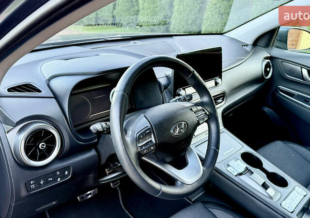 Сірий Хендай Kona Electric, об'ємом двигуна 0 л та пробігом 25 тис. км за 20600 $, фото 20 на Automoto.ua
