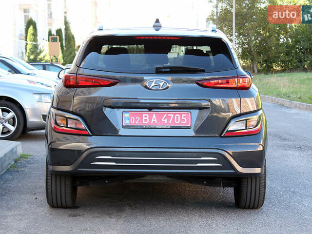 Сірий Хендай Kona Electric, об'ємом двигуна 0 л та пробігом 37 тис. км за 19300 $, фото 7 на Automoto.ua