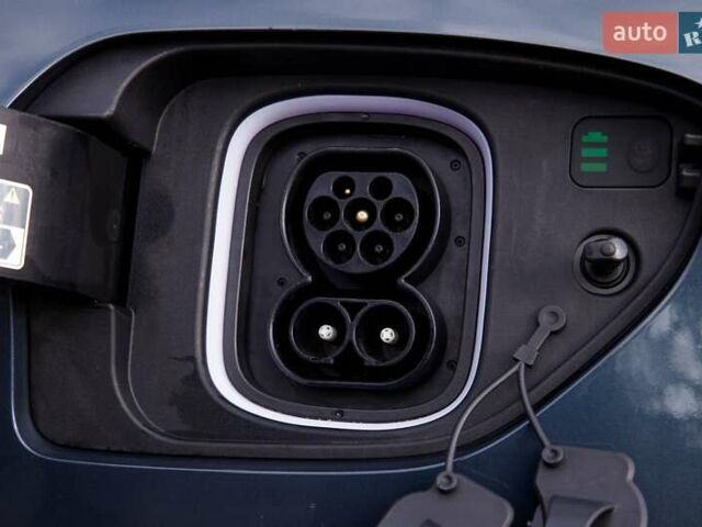 Серый Хендай Kona Electric, объемом двигателя 0 л и пробегом 46 тыс. км за 17950 $, фото 30 на Automoto.ua