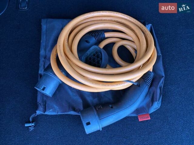 Серый Хендай Kona Electric, объемом двигателя 0 л и пробегом 115 тыс. км за 20600 $, фото 67 на Automoto.ua