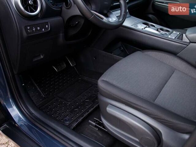 Серый Хендай Kona Electric, объемом двигателя 0 л и пробегом 46 тыс. км за 17950 $, фото 42 на Automoto.ua