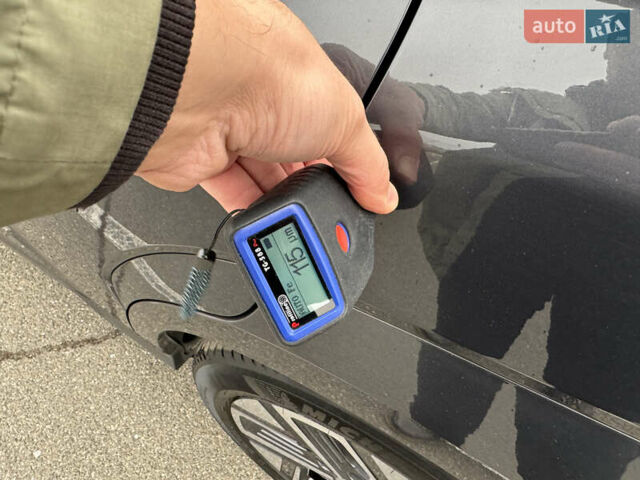 Серый Хендай Kona Electric, объемом двигателя 0 л и пробегом 50 тыс. км за 18500 $, фото 57 на Automoto.ua