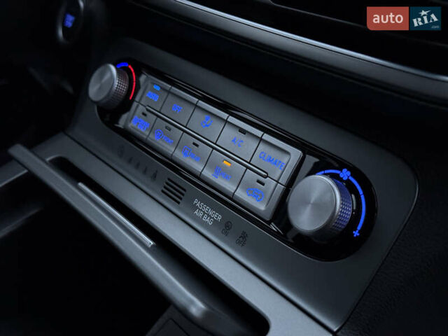 Сірий Хендай Kona Electric, об'ємом двигуна 0 л та пробігом 55 тис. км за 18500 $, фото 35 на Automoto.ua