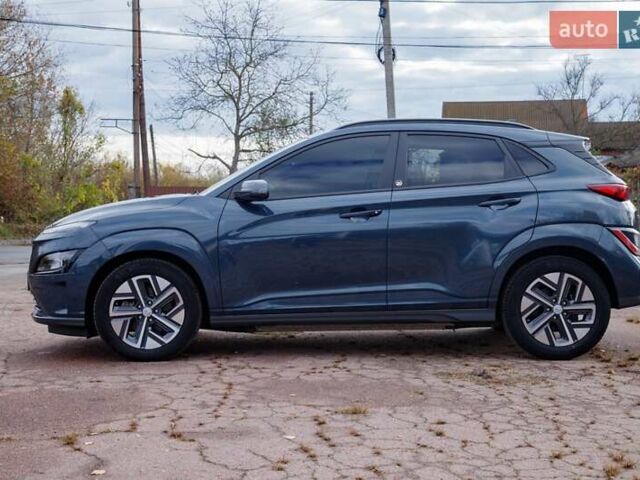 Серый Хендай Kona Electric, объемом двигателя 0 л и пробегом 46 тыс. км за 17950 $, фото 14 на Automoto.ua