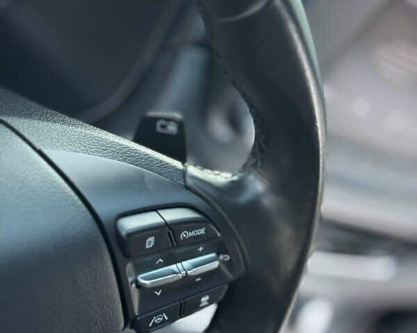 Сірий Хендай Kona Electric, об'ємом двигуна 0 л та пробігом 69 тис. км за 20700 $, фото 55 на Automoto.ua