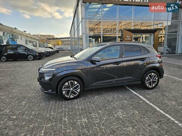 Сірий Хендай Kona Electric, об'ємом двигуна 0 л та пробігом 72 тис. км за 17300 $, фото 6 на Automoto.ua
