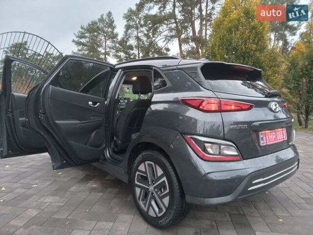 Сірий Хендай Kona Electric, об'ємом двигуна 0 л та пробігом 59 тис. км за 16890 $, фото 31 на Automoto.ua