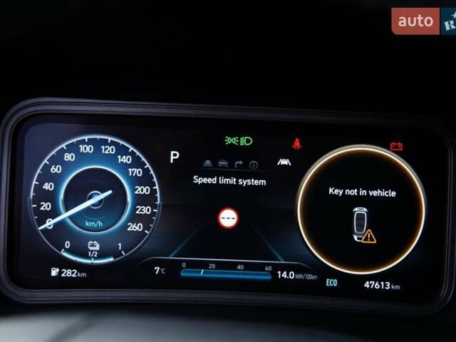 Серый Хендай Kona Electric, объемом двигателя 0 л и пробегом 46 тыс. км за 17950 $, фото 44 на Automoto.ua