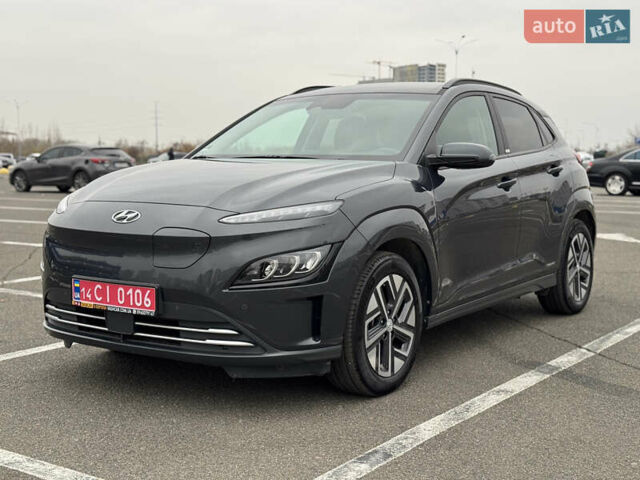 Серый Хендай Kona Electric, объемом двигателя 0 л и пробегом 50 тыс. км за 18500 $, фото 16 на Automoto.ua