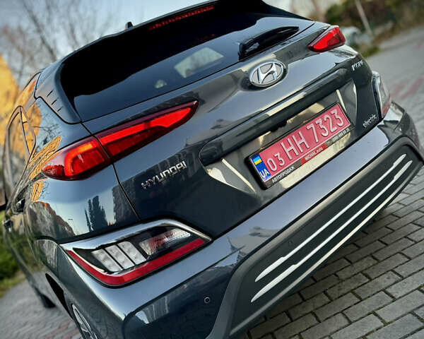 Сірий Хендай Kona Electric, об'ємом двигуна 0 л та пробігом 69 тис. км за 20700 $, фото 48 на Automoto.ua