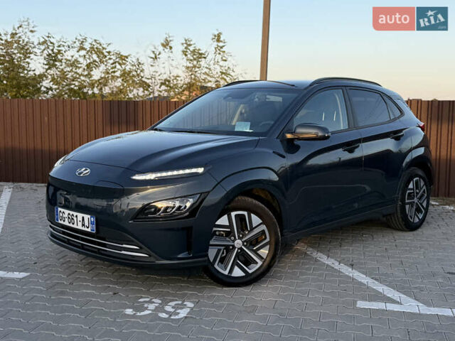 Сірий Хендай Kona Electric, об'ємом двигуна 0 л та пробігом 41 тис. км за 18650 $, фото 2 на Automoto.ua