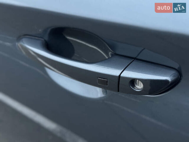 Сірий Хендай Kona Electric, об'ємом двигуна 0 л та пробігом 55 тис. км за 18500 $, фото 9 на Automoto.ua