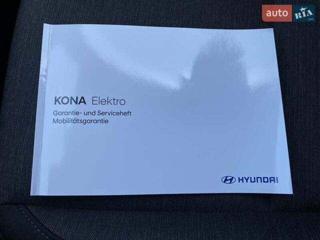 Серый Хендай Kona Electric, объемом двигателя 0 л и пробегом 115 тыс. км за 20600 $, фото 38 на Automoto.ua