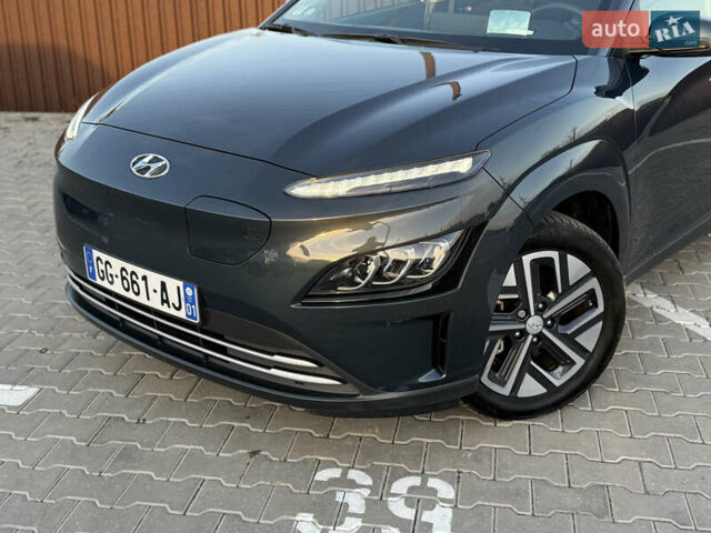 Сірий Хендай Kona Electric, об'ємом двигуна 0 л та пробігом 41 тис. км за 18650 $, фото 5 на Automoto.ua