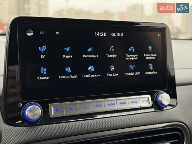 Серый Хендай Kona Electric, объемом двигателя 0 л и пробегом 50 тыс. км за 18500 $, фото 33 на Automoto.ua