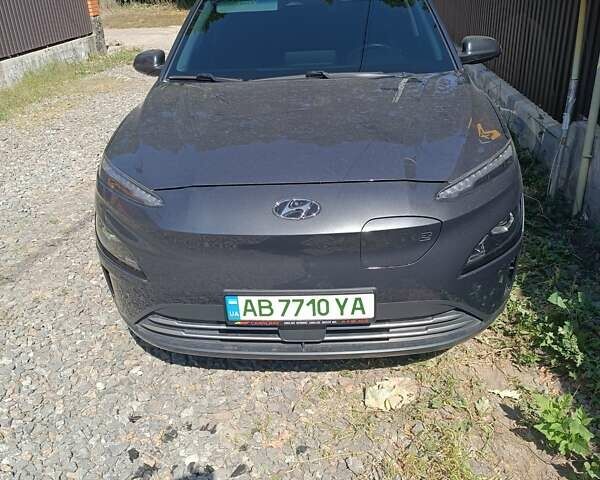 Серый Хендай Kona Electric, объемом двигателя 0 л и пробегом 62 тыс. км за 21200 $, фото 9 на Automoto.ua