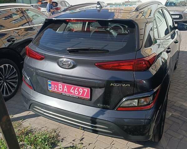 Серый Хендай Kona Electric, объемом двигателя 0 л и пробегом 62 тыс. км за 21200 $, фото 8 на Automoto.ua