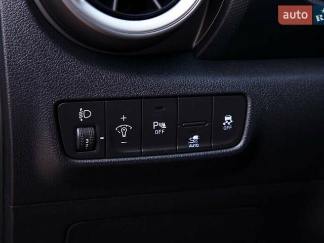 Серый Хендай Kona Electric, объемом двигателя 0 л и пробегом 46 тыс. км за 17950 $, фото 43 на Automoto.ua