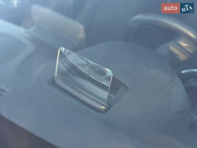 Сірий Хендай Kona Electric, об'ємом двигуна 0 л та пробігом 41 тис. км за 18650 $, фото 7 на Automoto.ua