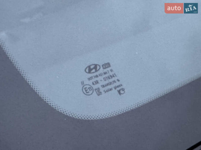 Сірий Хендай Kona Electric, об'ємом двигуна 0 л та пробігом 55 тис. км за 18500 $, фото 57 на Automoto.ua