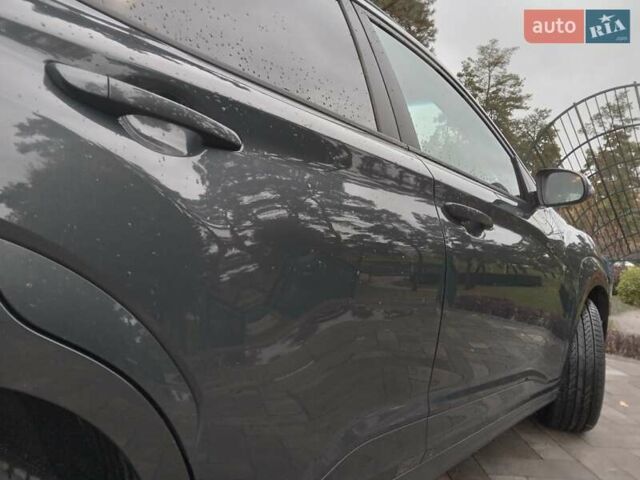 Сірий Хендай Kona Electric, об'ємом двигуна 0 л та пробігом 59 тис. км за 16890 $, фото 58 на Automoto.ua