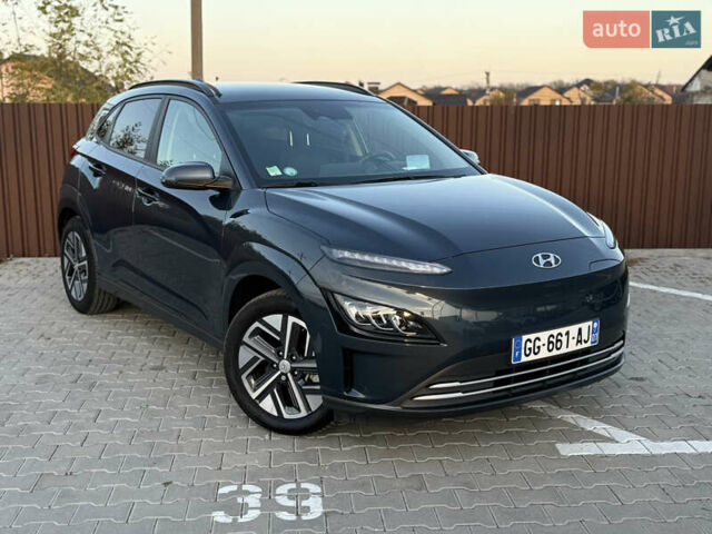 Сірий Хендай Kona Electric, об'ємом двигуна 0 л та пробігом 41 тис. км за 18650 $, фото 10 на Automoto.ua