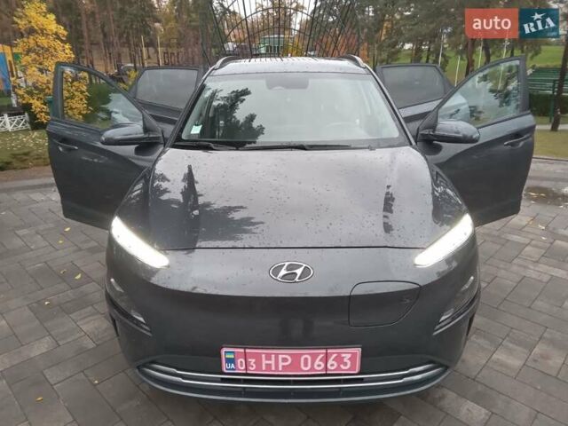 Сірий Хендай Kona Electric, об'ємом двигуна 0 л та пробігом 59 тис. км за 16890 $, фото 16 на Automoto.ua