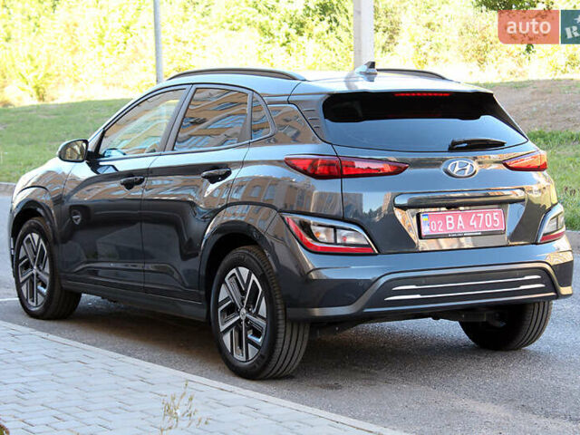 Сірий Хендай Kona Electric, об'ємом двигуна 0 л та пробігом 37 тис. км за 19300 $, фото 8 на Automoto.ua