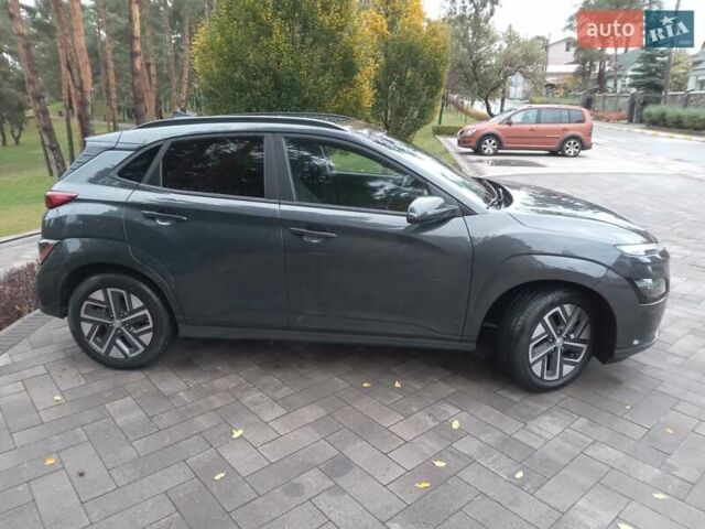 Сірий Хендай Kona Electric, об'ємом двигуна 0 л та пробігом 59 тис. км за 16890 $, фото 8 на Automoto.ua