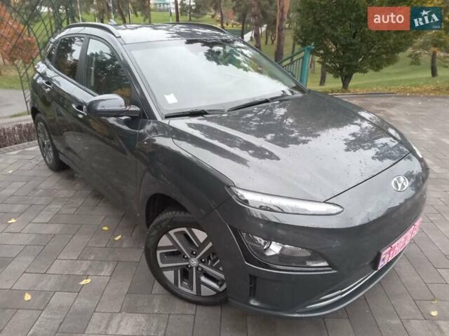 Сірий Хендай Kona Electric, об'ємом двигуна 0 л та пробігом 59 тис. км за 16890 $, фото 3 на Automoto.ua