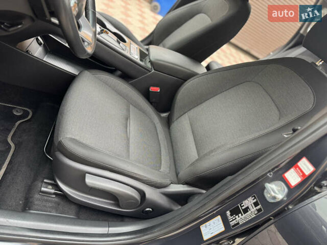 Сірий Хендай Kona Electric, об'ємом двигуна 0 л та пробігом 112 тис. км за 18999 $, фото 25 на Automoto.ua