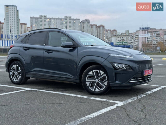 Сірий Хендай Kona Electric, об'ємом двигуна 0 л та пробігом 55 тис. км за 18500 $, фото 65 на Automoto.ua