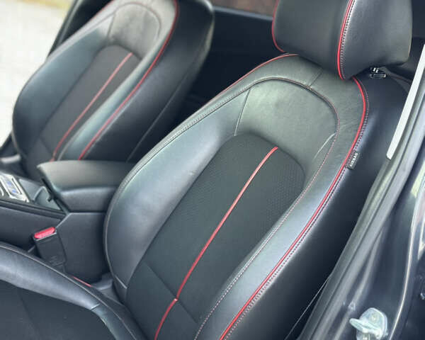 Сірий Хендай Kona Electric, об'ємом двигуна 0 л та пробігом 69 тис. км за 20700 $, фото 77 на Automoto.ua