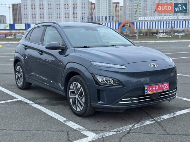 Сірий Хендай Kona Electric, об'ємом двигуна 0 л та пробігом 55 тис. км за 18500 $, фото 14 на Automoto.ua