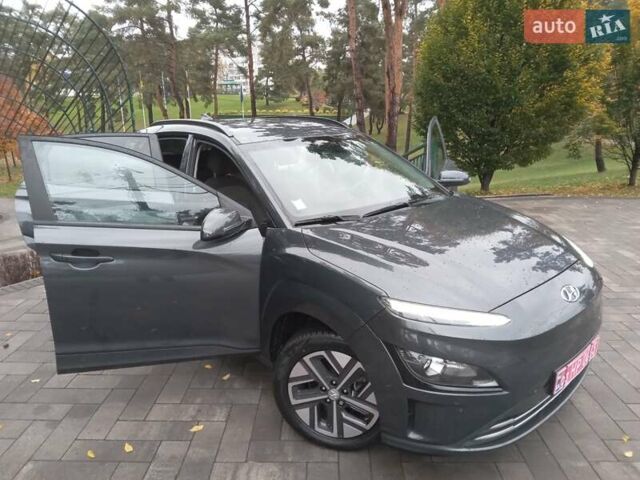 Сірий Хендай Kona Electric, об'ємом двигуна 0 л та пробігом 59 тис. км за 16890 $, фото 18 на Automoto.ua
