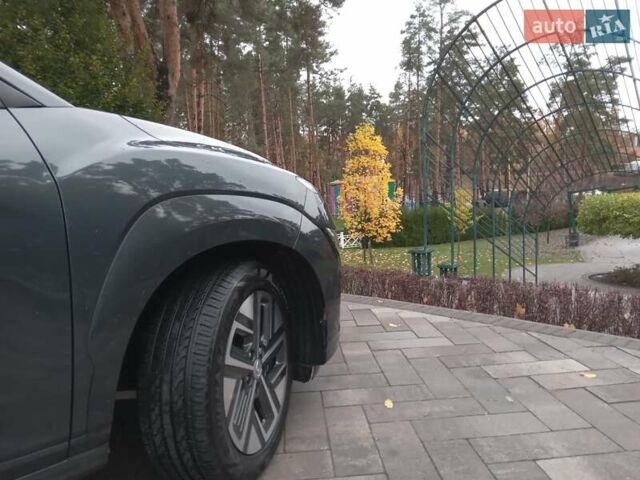 Сірий Хендай Kona Electric, об'ємом двигуна 0 л та пробігом 59 тис. км за 16890 $, фото 63 на Automoto.ua