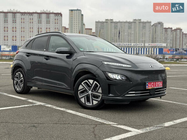 Серый Хендай Kona Electric, объемом двигателя 0 л и пробегом 50 тыс. км за 18500 $, фото 71 на Automoto.ua