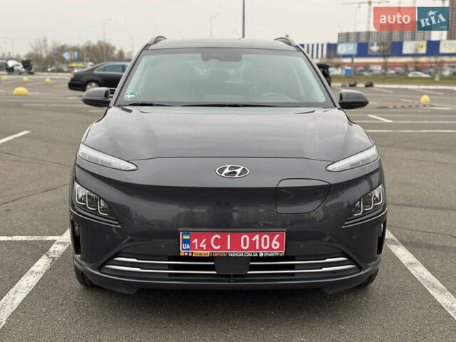 Серый Хендай Kona Electric, объемом двигателя 0 л и пробегом 50 тыс. км за 18500 $, фото 15 на Automoto.ua